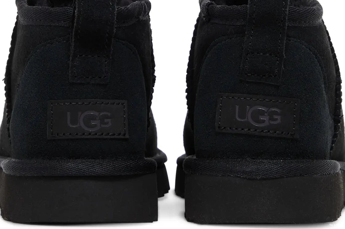 Classic Black W UGG Mini Ultra 0628